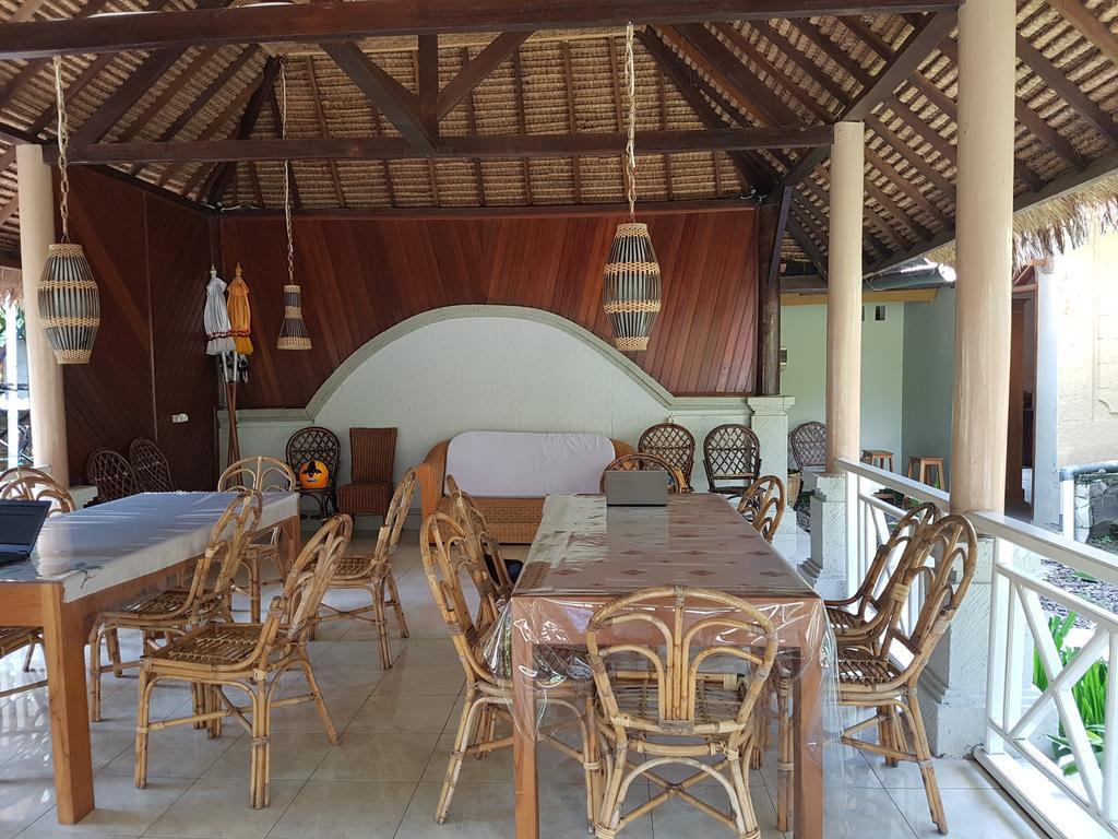Villa Bale Seni Матарам Екстериор снимка